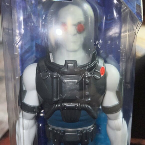 Batman DC MR.Freeze Spinmaster 1st Edition 12" Action Figure WB New In box - Picture 2 of 4
